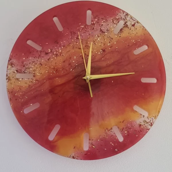 horloge rouge